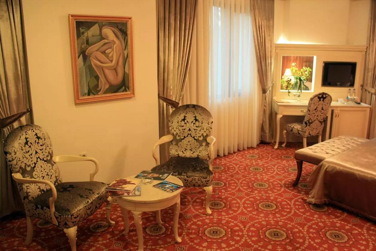 ATROPAT_SHABAVIZ (18).jpg